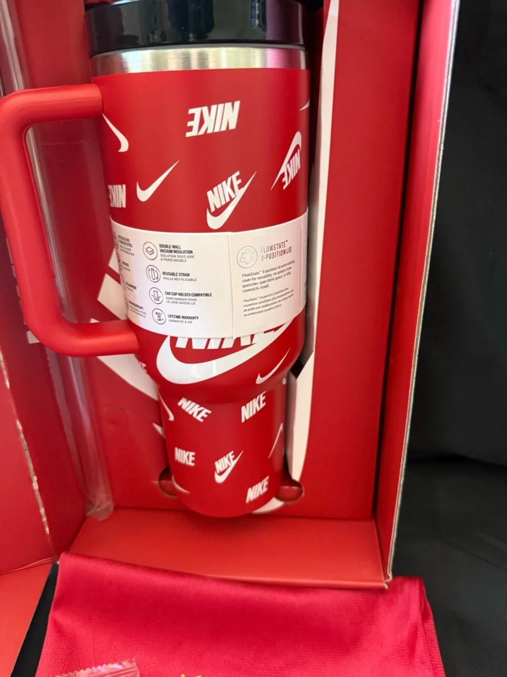 New Stanley 40oz Nike Red Stanley Love Shack with Box Dust Bag Straw and Topper - Picture 4 of 9